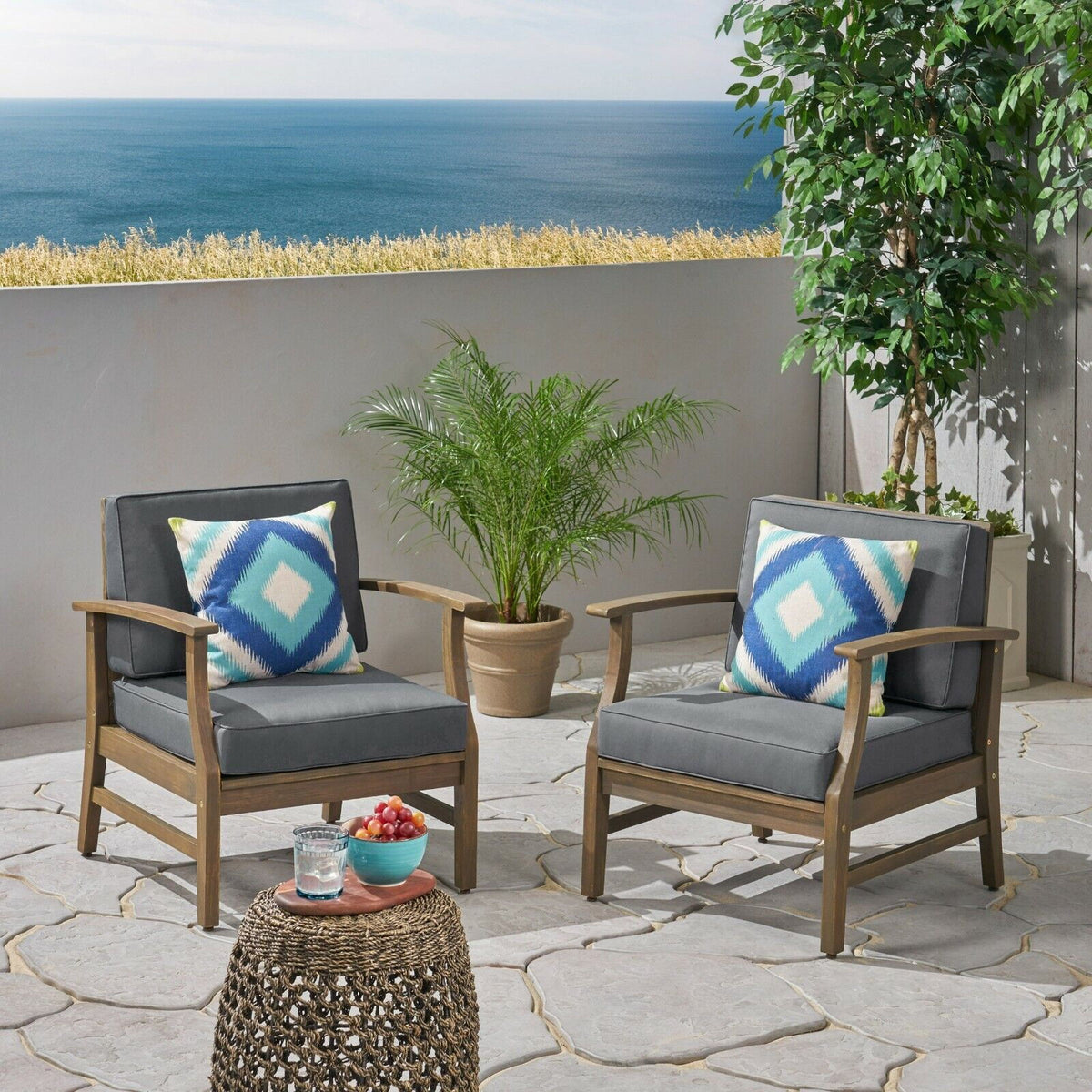 Perla - Contemporary Club Chair With Water Resistant Cushionі