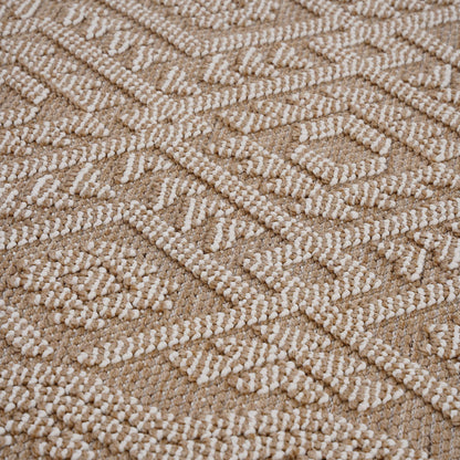 Guros - 6' X 9' Traditional Indoor / Outdoor Area Rug - Natural