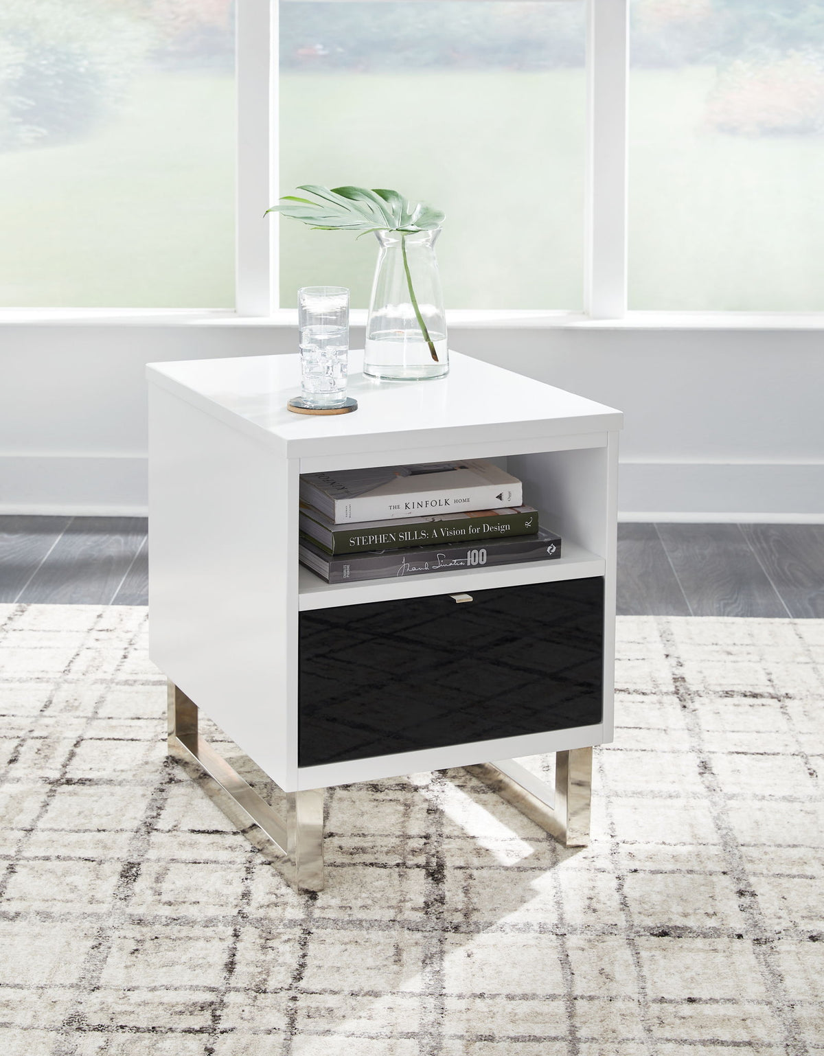 Gardoni - Chair Side End Table - White / Black