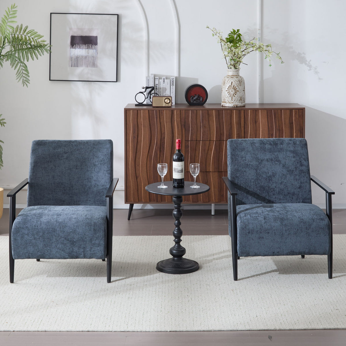 Modern Lounge Chair With Upholstery