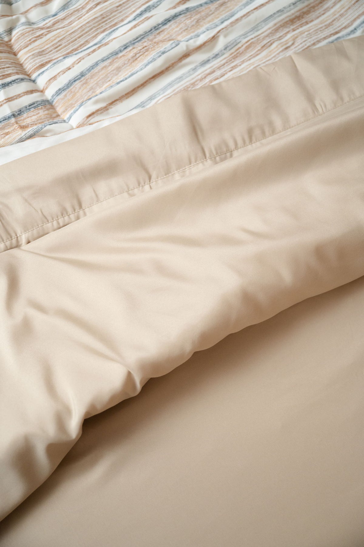 4 Piece Micro And Bamboo Flex Head Hypoallergenic Sheet Set