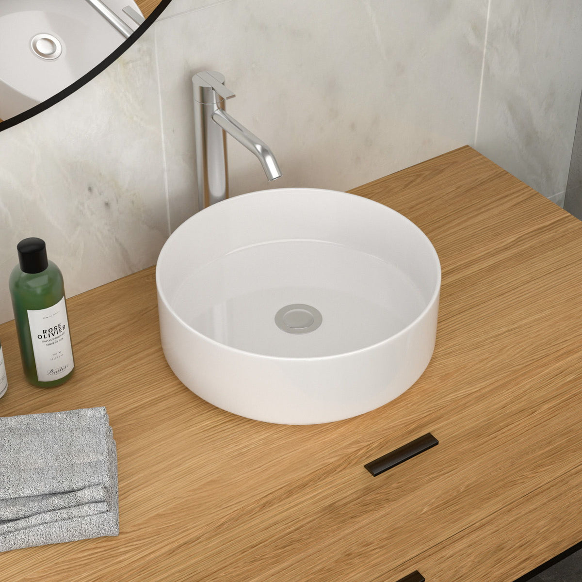 Elegant Ceramic Vessel Bathroom Sink With Stain Resistant Finish