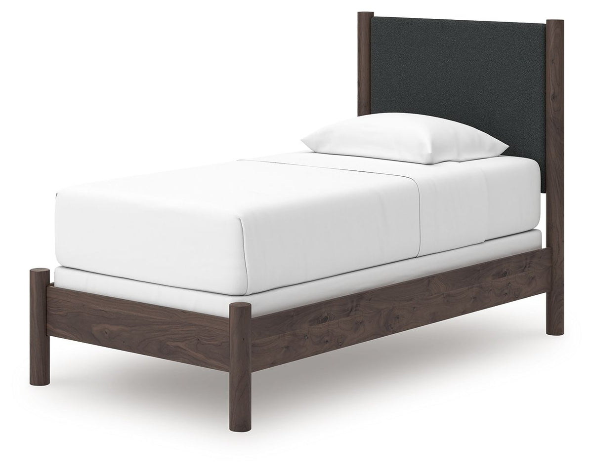 Pamytta - Upholstered Panel Bed