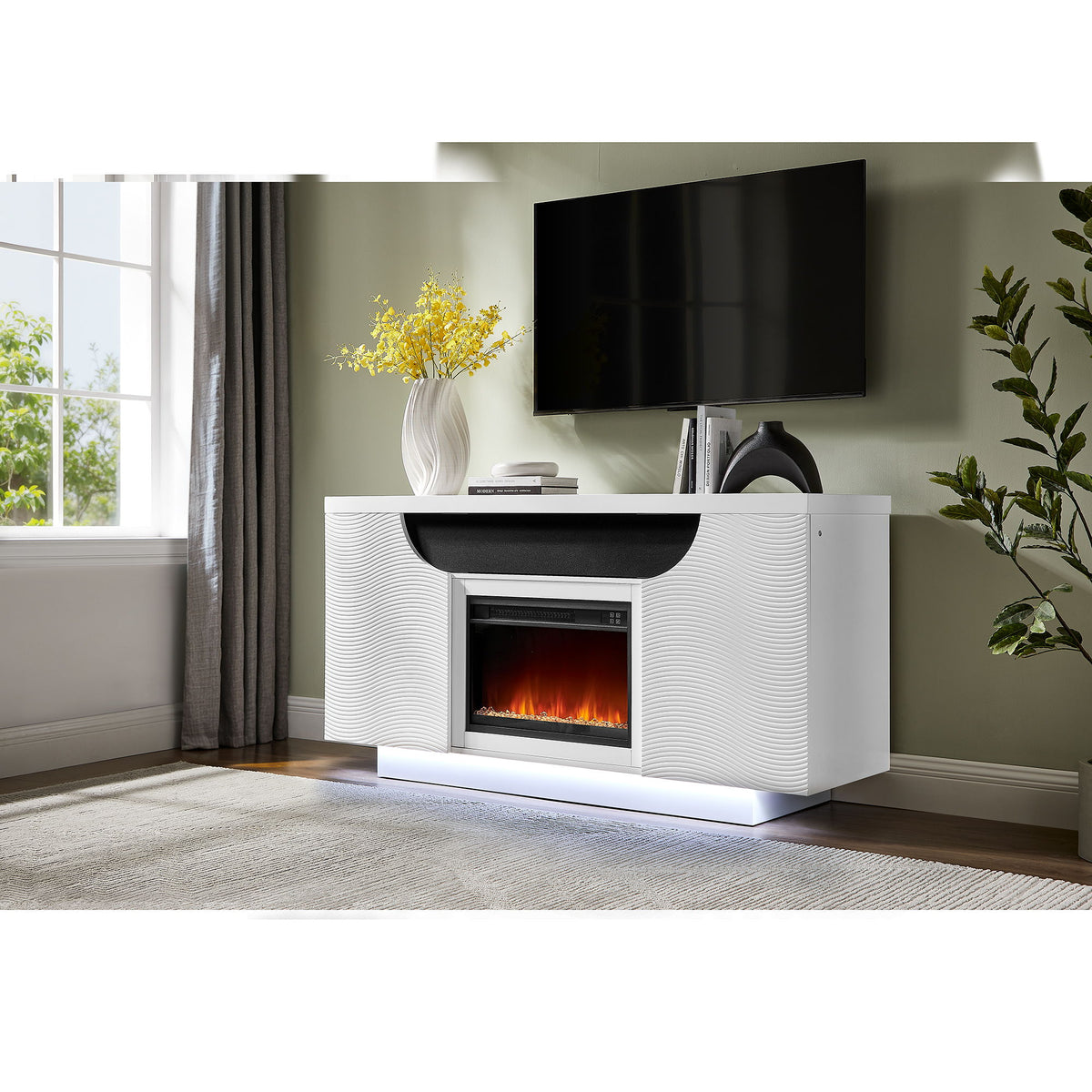 Alessia - Electric Fireplace With Multi Color LED And Flame Settings