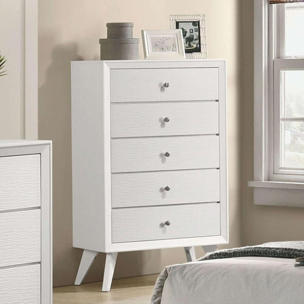 1 Piece Chest With Angled Legs, Wave Texture, Round Knobs - White