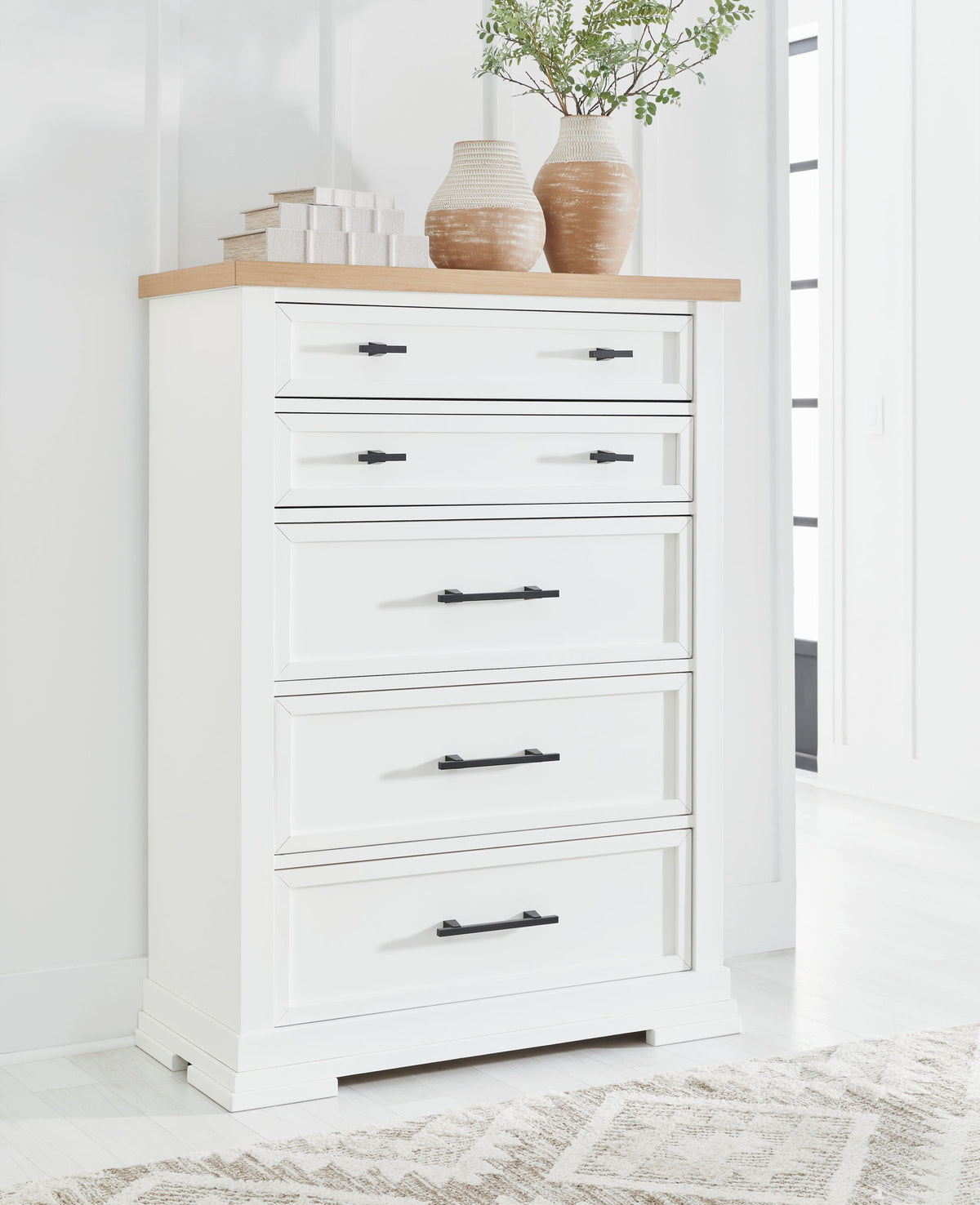 Ashbryn - Five Drawer Chest - White / Natural