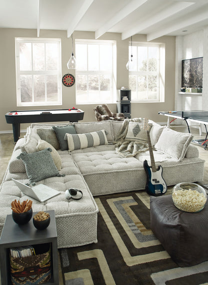 Bales - 7 Piece Sectional